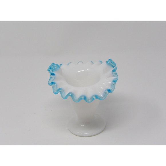 Vintage Fenton Aqua Crest Ruffled Edge Vase 4 1/4 H x 4 1/2" W x 3 1/4" D No chi - Picture 9 of 10